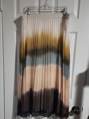 Simply Vera Vera Wang Pleated Ombre Midi Skirt in Cream, Mustard & Gray-Blue